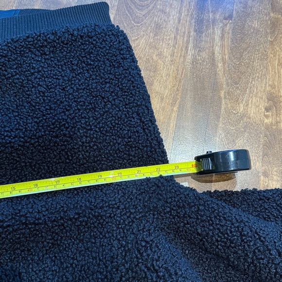 Blank NYC Teddy Jacket Bomber Black size Small - Picture 14 of 14